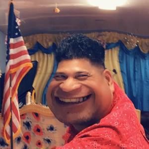 Meet your Posher, Delmina